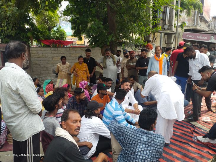 बरनाला लाठीचार्ज के विरोध में नकोदर बंद:  सफाई कर्मचारियों ने नगर काउंसिल को किया घेराव, पंजाब सरकार के खिलाफ नारेबाजी – Nakodar News
