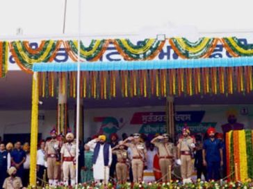 CM मान फिरोजपुर, वित्त मंत्री चीमा लुधियाना में फहराएंगे तिरंगा:  सरकार ने मुख्य अतिथियों की लिस्ट की जारी; जालंधर में मोहिंदर भगत लेंगे परेड की सलामी – Ludhiana News
