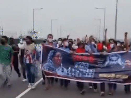 शेख हसीना की वापसी की तैयारी? बांग्लादेश में फिर सक्रिय हुई अवामी लीग