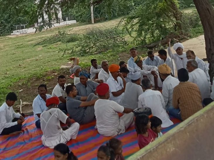 चितलवाना में अच्छी बारिश को लिए पूजन: इंद्रदेव को सामूहिक भोग लगाया; भक्तों को प्रसाद बांटा - Dainik Bhaskar