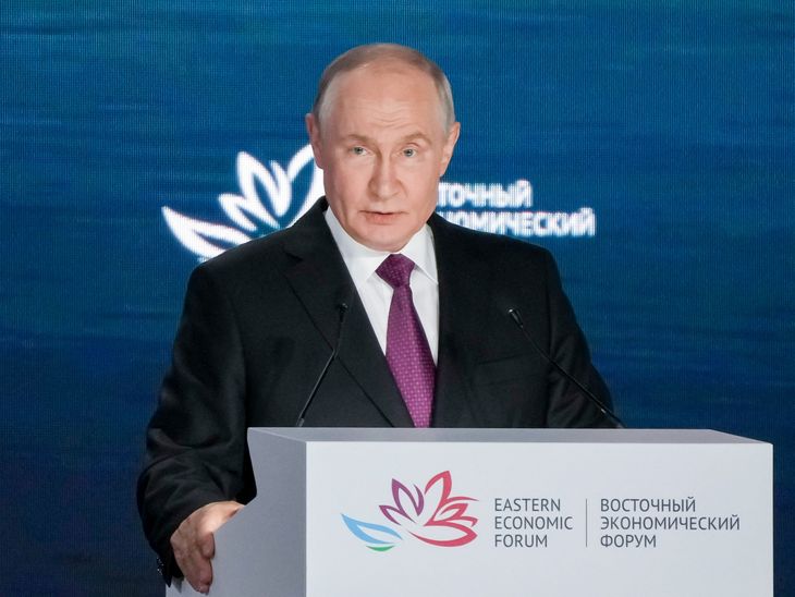 Russia-Ukraine War | Zelenskyy & Putin Clash Over Black Sea Ship Attacks