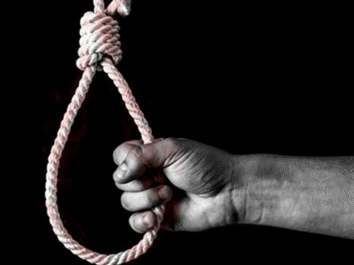 सीकर में 17 साल के स्टूडेंट ने किया सुसाइड: बेडशीट से फंदा बनाया, रूममेट खेलकर लौटे तो लटका मिला शव