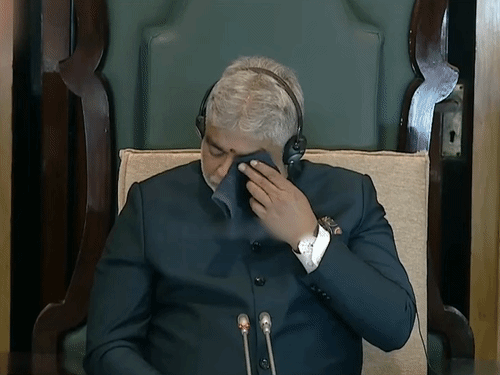 तेलंगाना विधानसभा में स्पीकर रोए:BRS नेता पर आपत्तिजनक भाषा का आरोप, KTR-हरीश राव हिरासत में