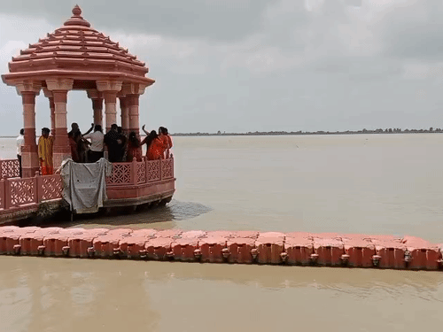 Saryu River Crosses Danger Mark: Flood Alert Issued for Three Tehsils in Ayodhya