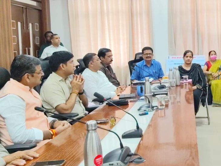 आंगनबाड़ी कार्यकत्रियों और सहायिकाओं का वेतन बढ़ा: मुरादाबाद में कलेक्ट्रेट से लेकर तहसीलों तक CM के प्रोग्राम का लादइव