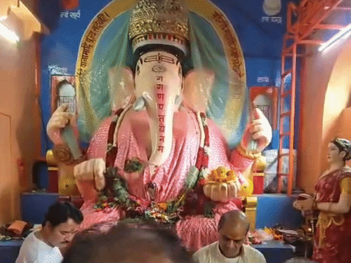 
                 इस बार हरतालिका तीज और गणेश चतुर्थी एक साथ:प्रतिमा स्थापना का शुभ मुहूर्त सुबह 11.30 बजे; ब्रह्म योग में पूजन से मिलेगा विशेष फल 
            