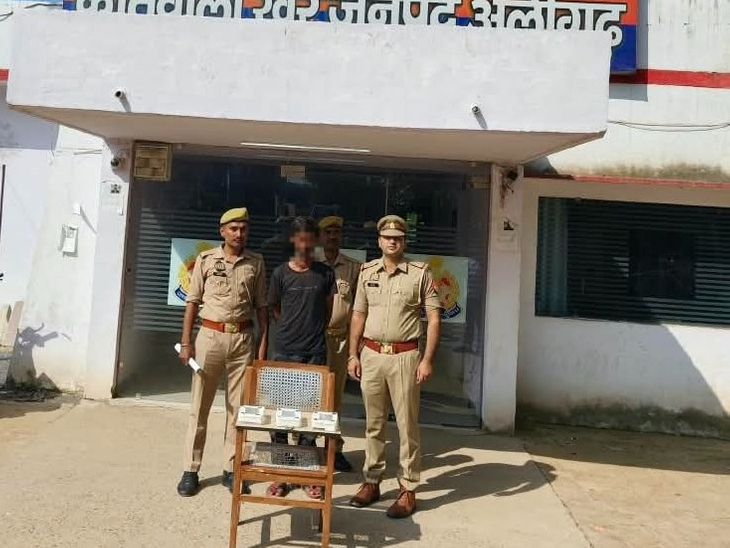 Khair Police Arrest Thief Lalu Singh | Mathura Criminal Wanted Case