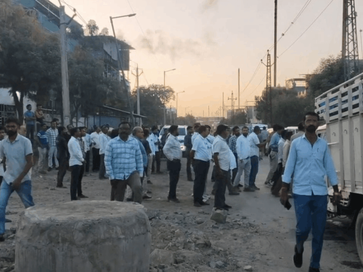 रिटायर्ड जस्टिस लोढ़ा ने आरओ राहुल शर्मा को लगाई फटकार: बोले-अतिरिक्त मशीनें हटाए बिना प्लांट चलाने का फैसल... - Dainik Bhaskar