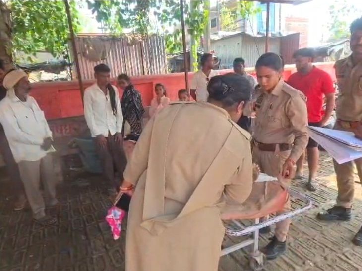 महराजगंज में पति-पत्नी के बीच विवाद में महिला की मौत: सिर पर डंडा लगने से गई जान, पति हिरासत में; पुलिस कर रही पूछताछ - Maharajganj (Raibareli) News