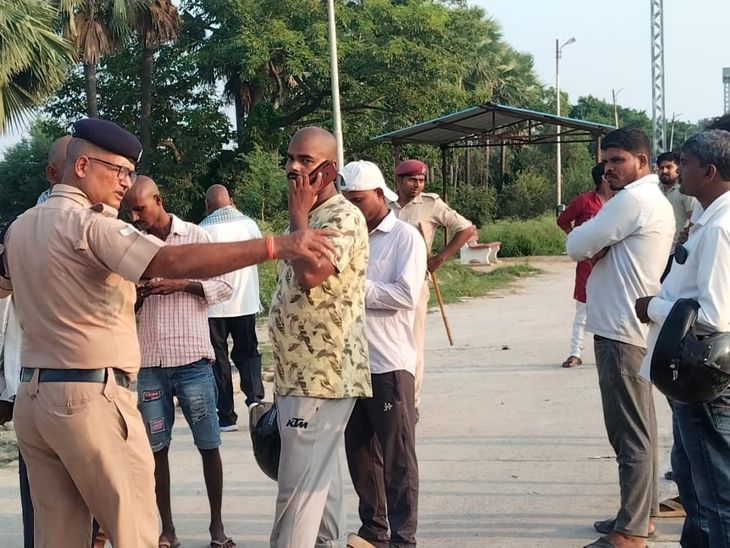 Chhapra-Balia Rail Accident | LIC Agent Dies At Manjhi Station