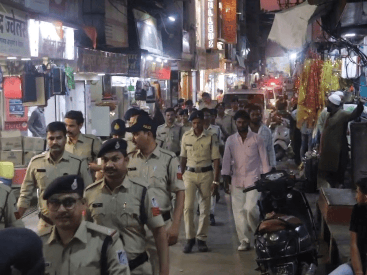 Khargone Navratri Alert | Police Flagmarch, Hotel & Dhabas Security Check