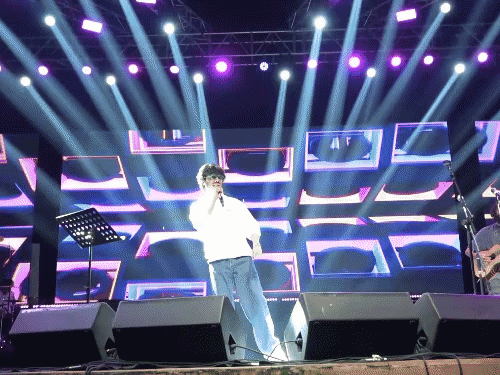 IIT Kanpur Udghosh 26 Sports Fest | Varun Jain Live Performance