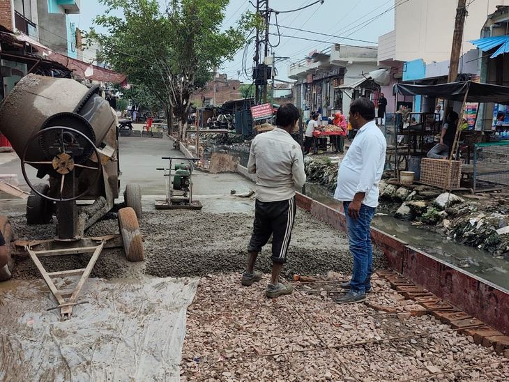 Aligarh News: Maulana Azad Nagar Residents Get Relief From Waterlogging