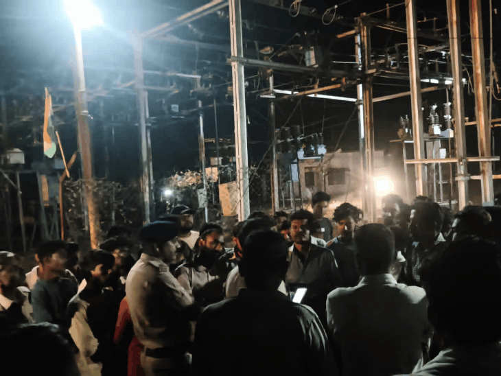 Khargone Savda Grid Protest | Farmers Ultimatum Over Power Cuts