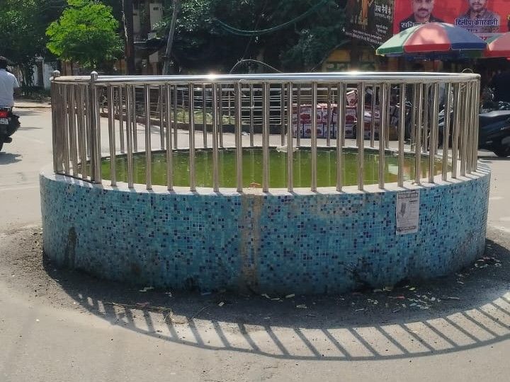 Prayagraj Neglect | Chak Daud Nagar Fountain Stagnant Water Health Risk