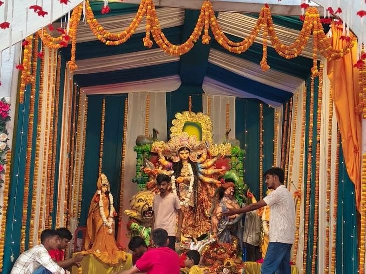 Nav Durga Puja Pandal Puralal Bazar | Grand Aarti & Maa Durga Darshan