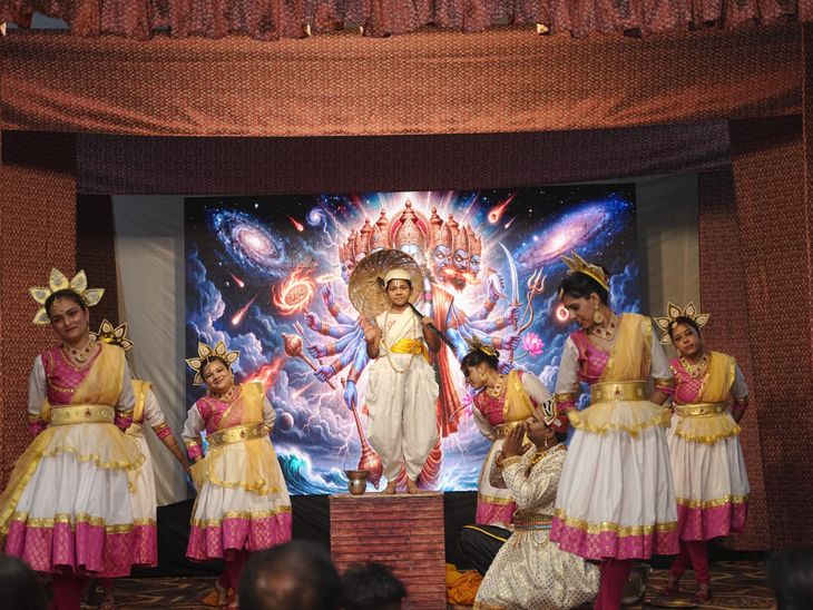Saharanpur Dashavatar Dance Drama | Artists Perform Durga Ashtami Event