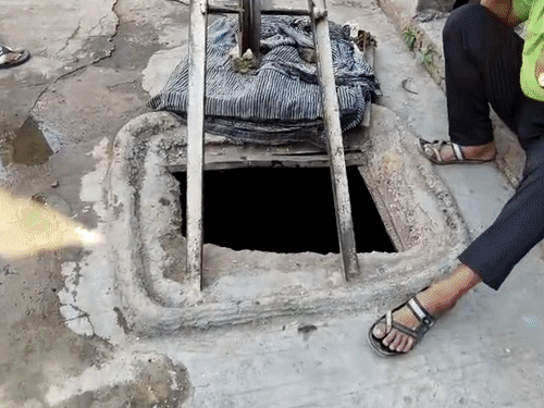 Ujjain Ward 6 Road Crisis | Sewerage Construction Negligence Complaint
