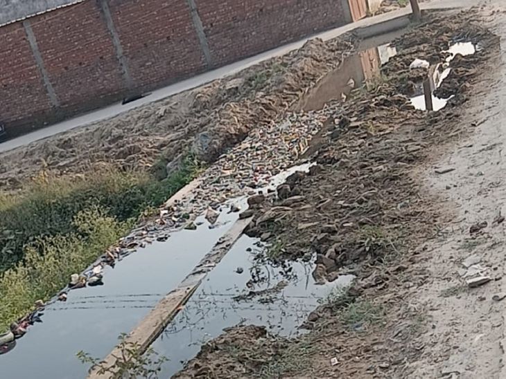 Saharanpur Waterlogging Issue | Nawada Road Drain Construction Failure