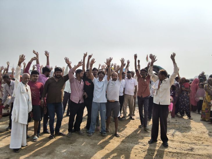 Kasganj Highway Protest: Villagers Block Construction Over Drainage Issue