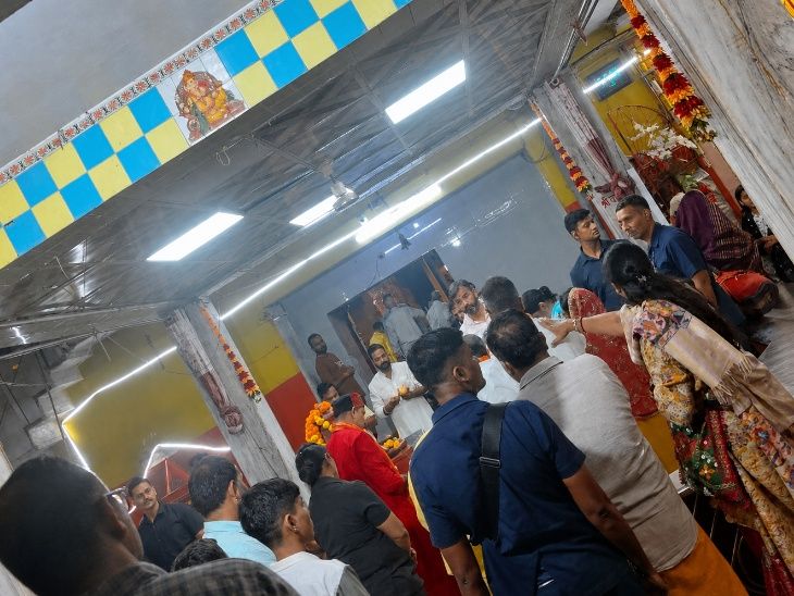 Sonal Shah Visit Datia Pitambara Peeth | Amit Shah Wife Pooja Photos