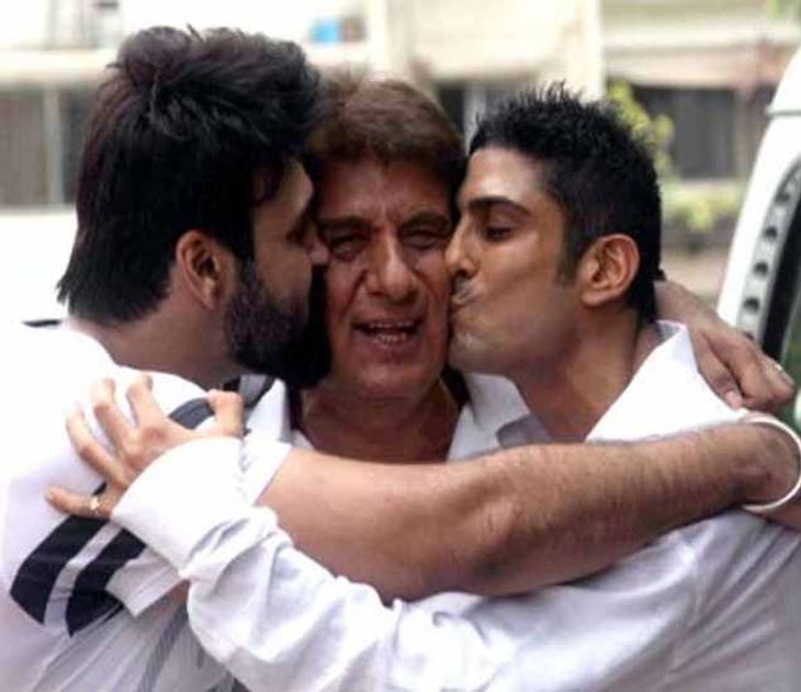 Raj Babbar Celebrates 65th Birhday With Sons Aarya And Prateik ...