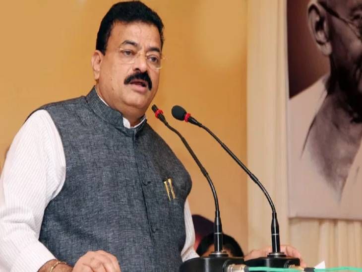 Devendra Fadnavis lies; When did Anna wake up? He was sleeping since ...