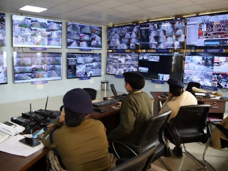 महाकुंभबद्दल अफवा पसरवणाऱ्या 54 अकाउंटवर FIR: इजिप्तमधील आग प्रयागराजची असल्याचे दाखवले, पाटण्याची अराजकता दाखवून बदनामी केली महाकुंभबद्दल अफवा पसरवणाऱ्या 54 अकाउंटवर FIR: इजिप्तमधील आग प्रयागराजची असल्याचे दाखवले, पाटण्याची अराजकता दाखवून बदनामी केली