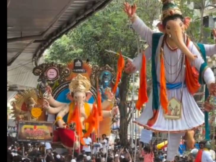 मुंबई नगरपालिका महामंडळाने अगदी गणेश उत्सवासाठी पॉप आयडॉलवर पूर्णपणे बंदी घातली गणेशोट्सवबद्दल चांगली बातमीः यावर्षी, सार्वजनिक मंडळाने पॉपची गणेश मूर्ती स्थापित करण्यास बंदी घातली; कोर्टाचा निर्णय लेणी – मुंबई बातम्या