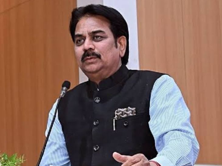 साखर उत्पादनात मोठी घट:  यंदा देशात ऊस पीकावरील रोगराई, लहरी पाऊस यामुळे साखरेचे 17 टक्के उत्पादन कमी – हर्षवर्धन पाटील – Pune News