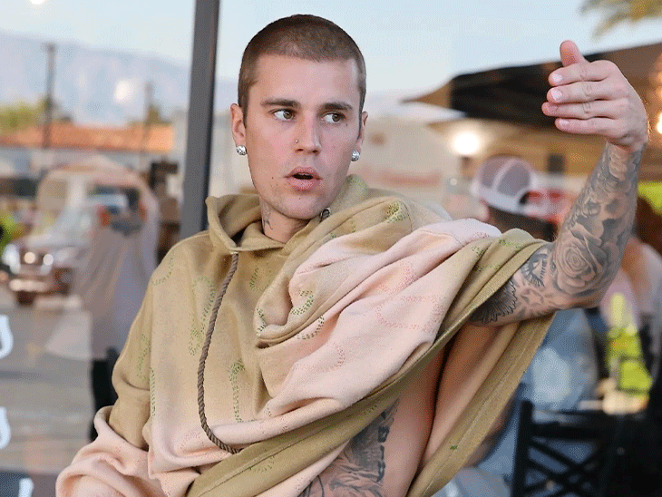 Canadian Singer Justin Bieber Gets Angry At The Paparazzi Again