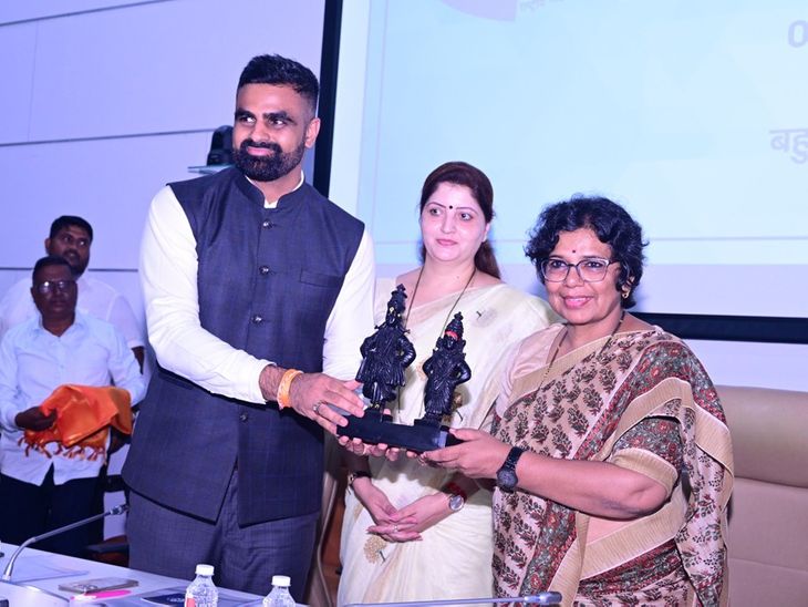 पुण्यात महिला जन सुनावणी:  35 नियमित आणि 21 ऐनवेळच्या तक्रारींपैकी 20 तक्रारींचा जागीच निपटारा – Pune News