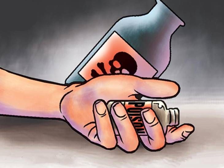 मोबाईल स्टेटस ठेवल्या वरुन भाऊ रागावला:  बहिणीची आत्महत्या, विषारी खडू खाऊन भावाचाही आत्महत्येचा प्रयत्न, साताऱ्यातील घटना – Pune News