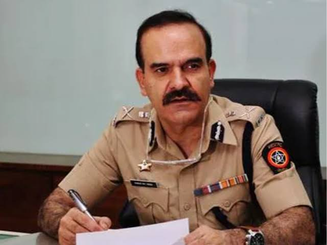 माजी पोलिस आयुक्त परमबीर सिंग यांना मोठा दिलासा:  5 कोटींच्या खंडणी आणि जातीवाचक शिवीगाळ प्रकरणात CBI ची क्लीन चिट – Maharashtra News