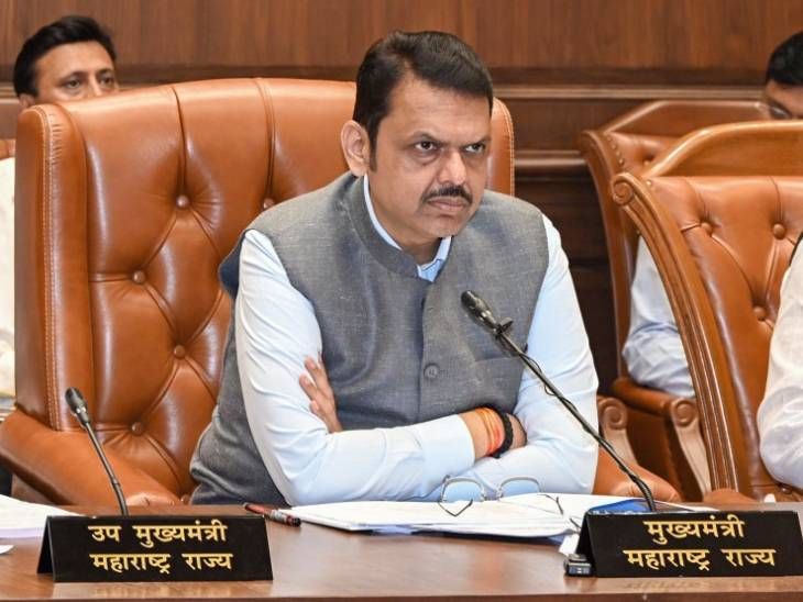 मंत्रिमंडळ बैठकीत माणिकराव कोकाटे यांची उपस्थिती हाच बाहेर चर्चेचा विषय:  विशेष न्यायालयांची स्थापना, समृद्ध पंचायतराज अभियान यांच्यासह महत्त्वाचे निर्णय – Mumbai News