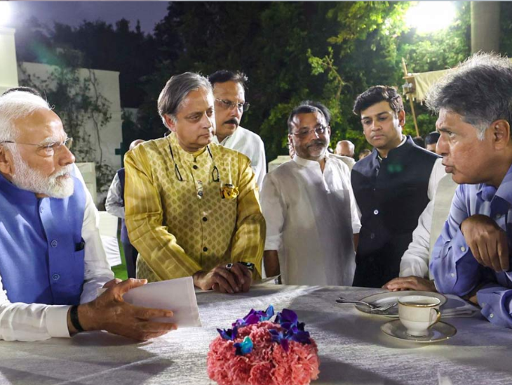 ऑपरेशन सिंदूरवरील चर्चेपासून थरूर आणि मनीष तिवारी दूर:  तिवारी यांनी लिहिले- मी भारताचा रहिवासी आहे; थरूर म्हणाले होते- माझे मौन व्रत