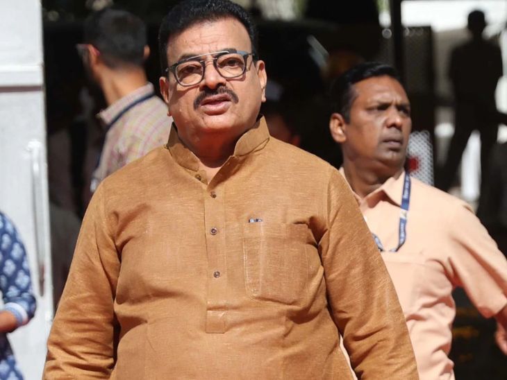 मला कोणी राजकारण शिकवू नये:  एक गेला तर चार उभे करेल, सोडून गेलेल्या पदाधिकाऱ्यांना उद्देशून भास्कर जाधवांचे पत्र – Mumbai News