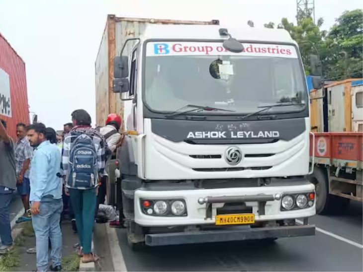 नागपूरच्या हिंगणा तालुक्यात भीषण अपघात:  लेकीला परीक्षेला सोडायला गेलेल्या बापाचा दुर्दैवी अंत, कंटेनरखाली चिरडून मृत्यू – Nagpur News