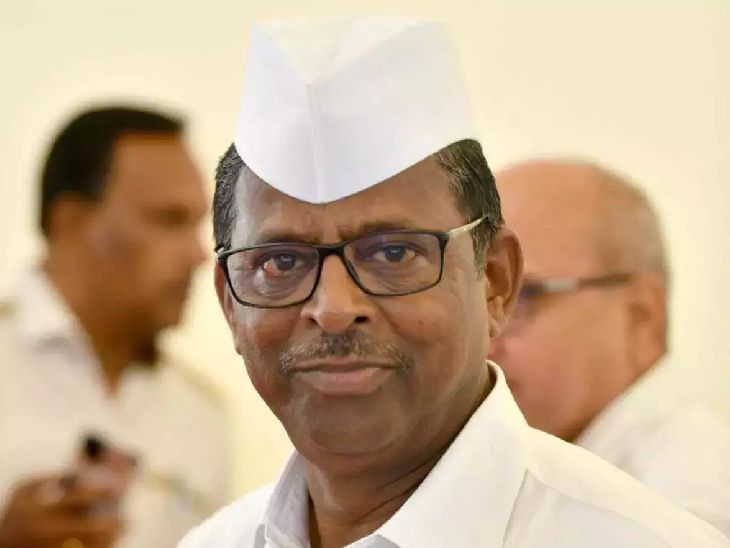 राज्यातील पद भरतीच्या आश्वासनानंतर आदिवासी बांधवांचे उपोषण मागे:  हिंगोलीत आंदोलकांशी पालकमंत्री नरहरी झिरवाळ यांनी केली चर्चा – Hingoli News