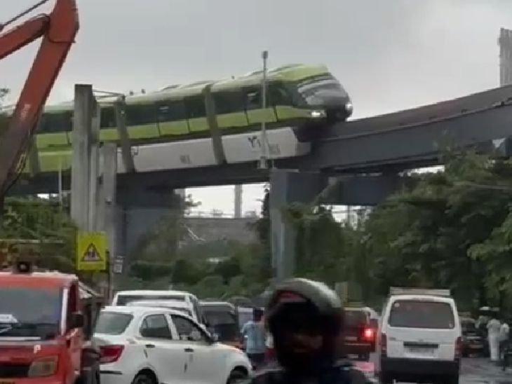 मुंबईत मोनो रेल अधांतरी अडकली:  2 तासानंतर काचा फोडून प्रवाशांची सुखरूप सुटका, चेंबूर ते भक्ती पार्क मार्गावरील घटना; बचावकार्य सुरू – Mumbai News