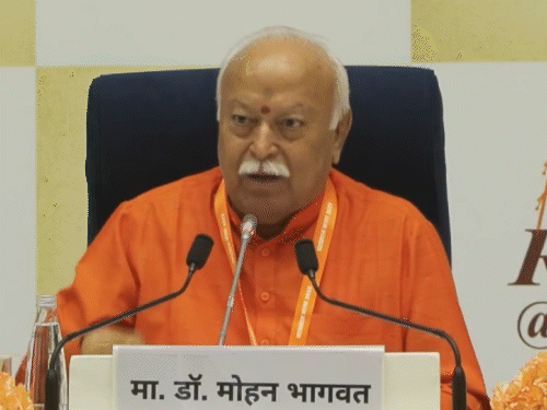 भागवत म्हणाले- भाजप-RSS मध्ये कोणताही वाद नाही:  आम्ही सरकारसाठी निर्णय घेत नाही, फक्त सल्ला देतो; आम्ही निर्णय घेतले असते तर इतका वेळ लागला नसता
