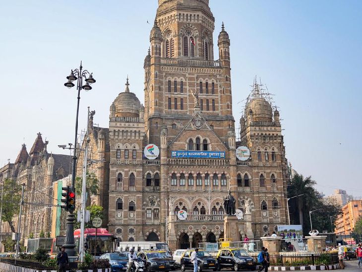 मुंबई महानगरपालिका निवडणूक तयारी:  प्रारुप प्रभाग रचनेवर प्राप्त 492 पैकी 189 हरकती आणि सूचनांवर पहिल्या दिवशी सुनावणी पूर्ण – Mumbai News