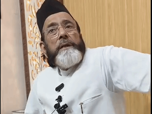 तौकीर रझा म्हणाले- मुस्लिमांना मजबूर करू नका: नेपाळ-श्रीलंकेपेक्षा भारतात जास्त मुस्लिम, रस्त्यावर उतरले तर कोण जबाबदार? तौकीर रझा म्हणाले- मुस्लिमांना मजबूर करू नका: नेपाळ-श्रीलंकेपेक्षा भारतात जास्त मुस्लिम, रस्त्यावर उतरले तर कोण जबाबदार?