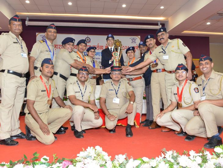 महाराष्ट्र पोलिस कर्तव्य मेळाव्याचा समारोप: पोलिसांच्या समर्पित कार्यामुळे राज्य पोलीस दल देशात अव्वल – डीजीपी शुक्ला – Pune News महाराष्ट्र पोलिस कर्तव्य मेळाव्याचा समारोप: पोलिसांच्या समर्पित कार्यामुळे राज्य पोलीस दल देशात अव्वल – डीजीपी शुक्ला – Pune News