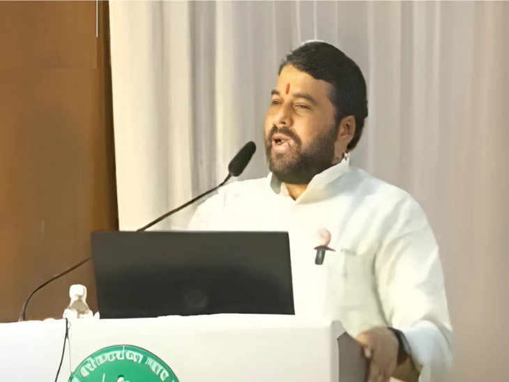 रविकांत तुपकर यांचे वादग्रस्त विधान: म्हणाले- दोन-चार मंत्र्यांना तुडवल्याशिवाय व्यवस्थेला जाग येणार नाही – Akola News रविकांत तुपकर यांचे वादग्रस्त विधान: म्हणाले- दोन-चार मंत्र्यांना तुडवल्याशिवाय व्यवस्थेला जाग येणार नाही – Akola News