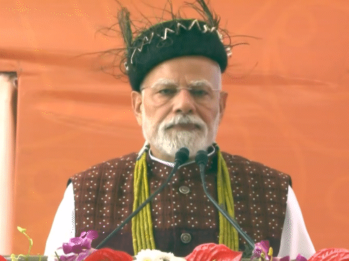 मोदी म्हणाले – काँग्रेसने ईशान्येकडे दुर्लक्ष केले:  आम्ही देशाला काँग्रेसच्या विचारसरणीपासून मुक्त केले; येथील आठ राज्यांना अष्टलक्ष्मी मानले