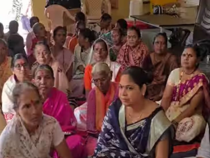 साताऱ्यातील गजवडी गावाची अनोखी क्रांती:  मालमत्तेत महिलांना समान हक्क, 350 हून अधिक महिलांना मिळाल्या समान संपत्तीचे अधिकार – Kolhapur News