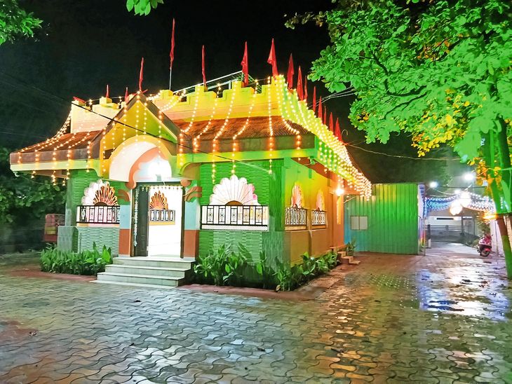 Shri Kalika Mata, Shri Mandhar Devi Temple in Shrirampur run on solar ...