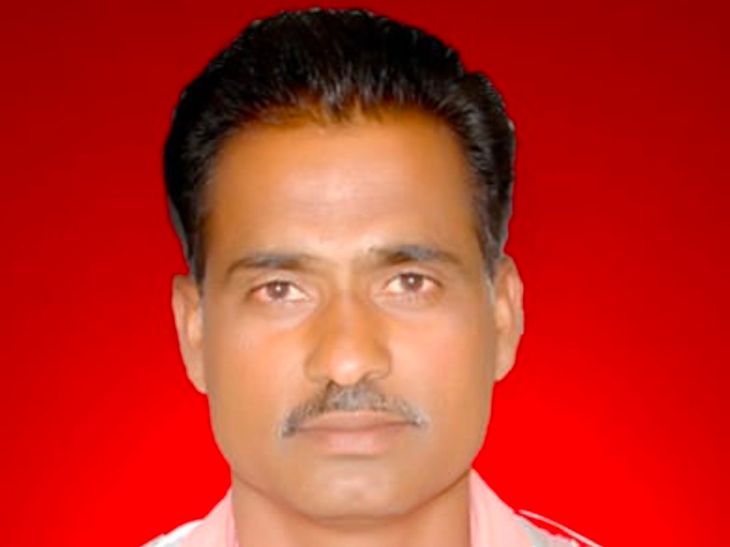 शिरजगाव मोझरी येथे शेतकऱ्याची आत्महत्या:  विष प्राशन करून घरी येत कुटुंबाला कवटाळले; नापिकी, कर्जबाजारीपणामुळे संपवले जीवन – Amravati News