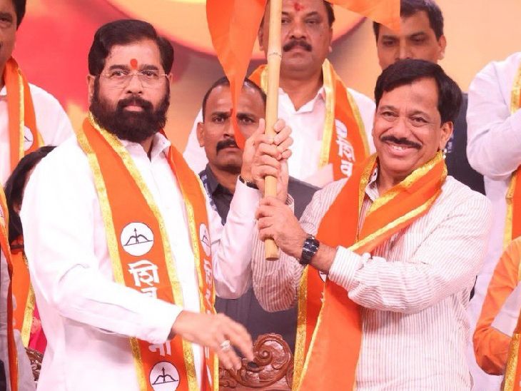 उद्धव ठाकरेंना कोकणातील मोठे खिंडार:  सिंधुदुर्गातील नेते राजन तेली शिंदेंच्या शिवसेनेत दाखल, दसरा मेळाव्यात झाला पक्षप्रवेश – Mumbai News